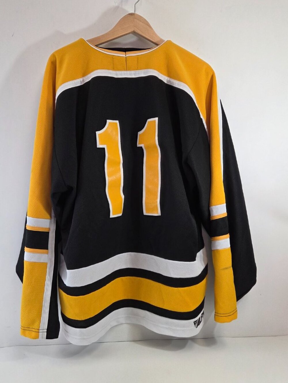 Vintage Alpha Sportswear Hockey Jersey Bruins #11 Beer League Size XXL Black - Picture 5 of 9
